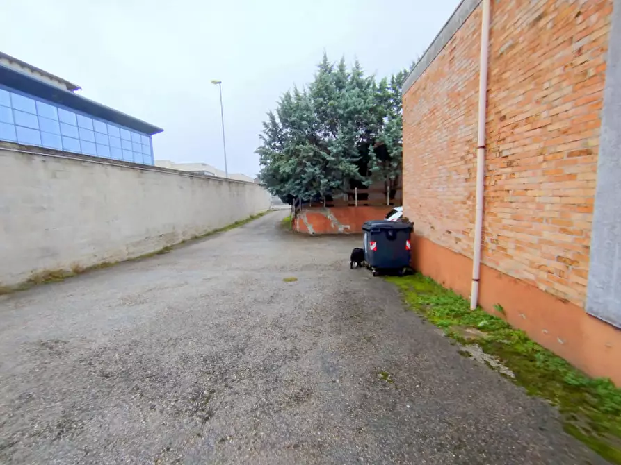 Immagine 3 di Capannone industriale in vendita  in VIALE DELLA NAVIGAZIONE INTERNA a Padova