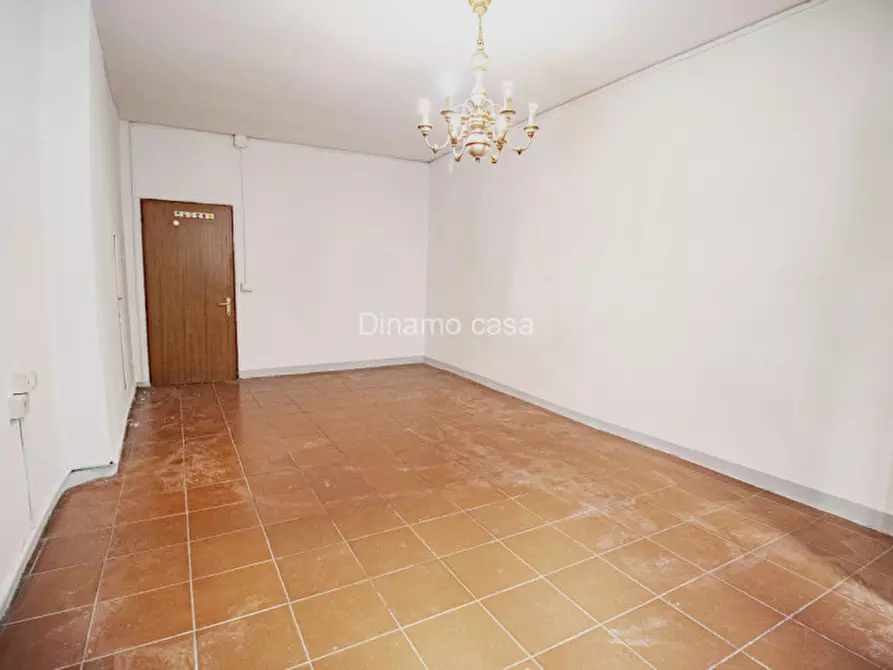 Immagine 12 di Appartamento in vendita  a Prato