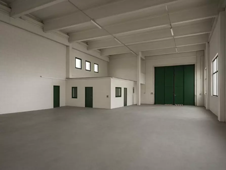 Immagine 1 di Capannone industriale in affitto  in Via Principale a Casier