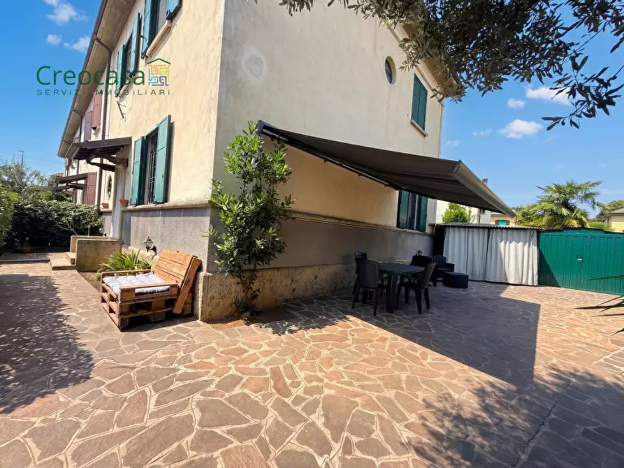 Immagine 4 di Villa in vendita  a Dalmine