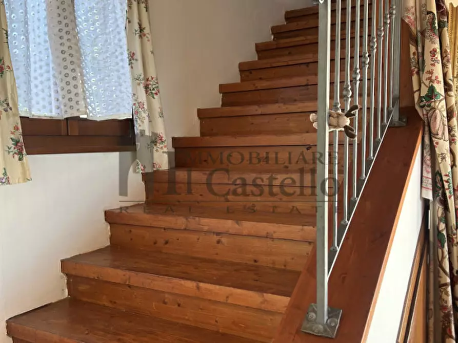 Immagine 8 di Casa indipendente in vendita  in gioiella a Castiglione Del Lago