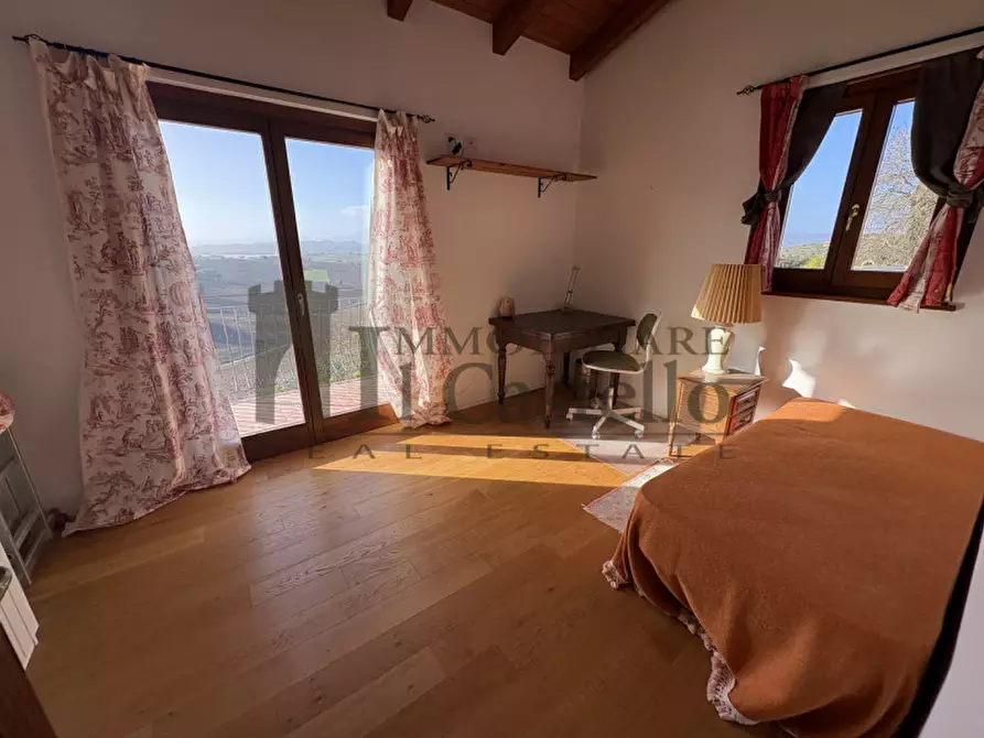 Immagine 11 di Casa indipendente in vendita  in gioiella a Castiglione Del Lago