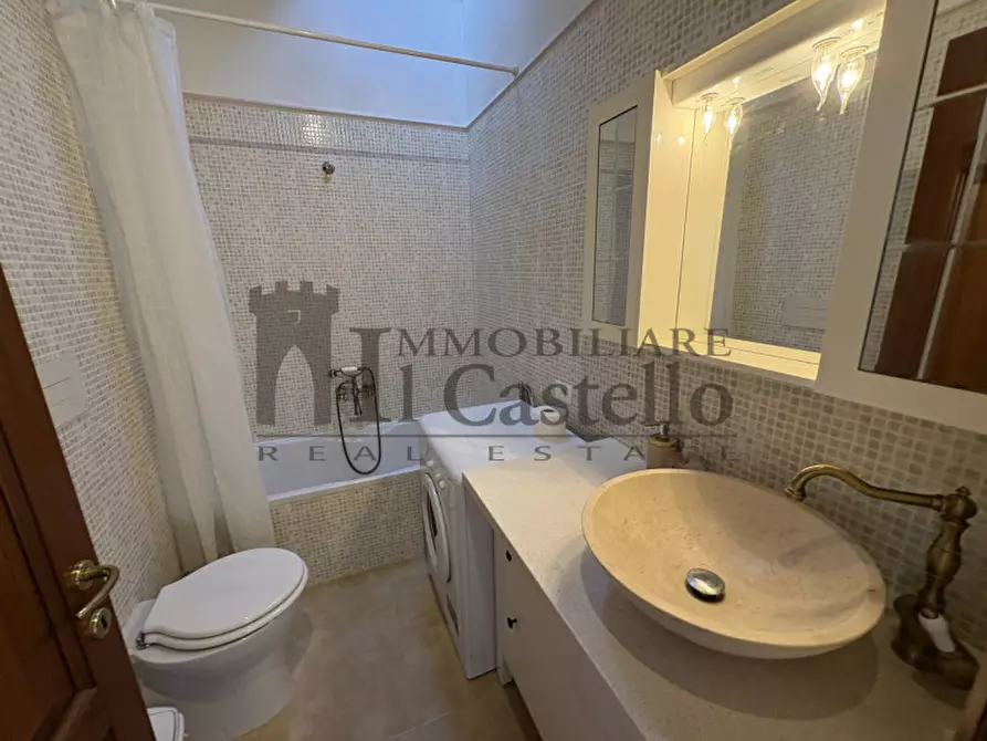 Immagine 34 di Casa indipendente in vendita  in gioiella a Castiglione Del Lago