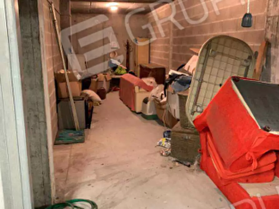 Immagine 6 di Garage in vendita  in Via goffredo mameli 19 a Castelnuovo Del Garda