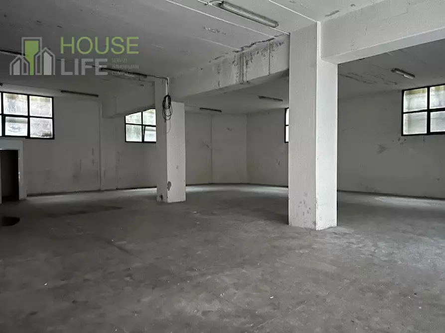 Immagine 3 di Capannone industriale in vendita  in Via dell'industria a Malo