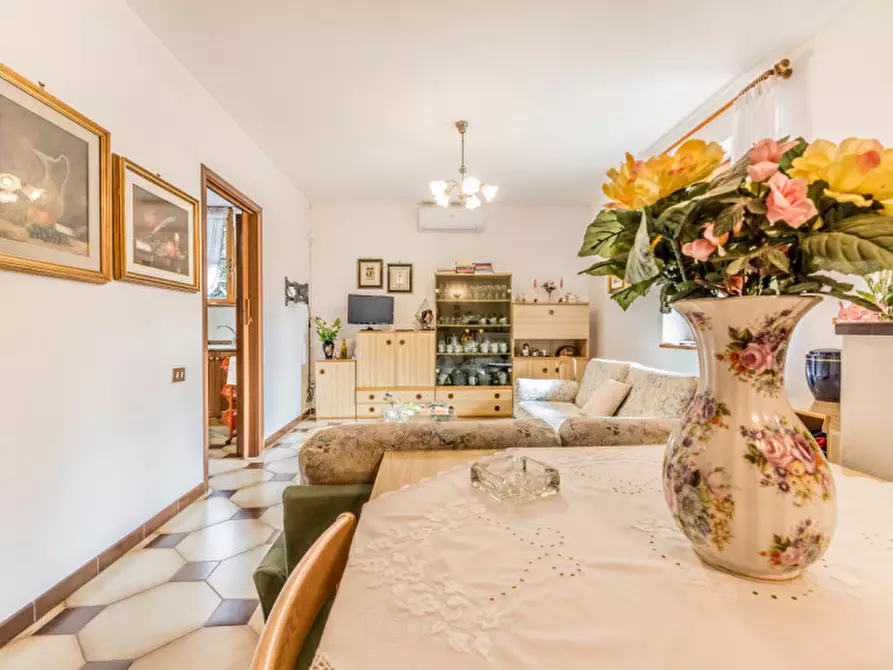 Immagine 10 di Villa in vendita  in VIA ROMENTINO 51 a Roma