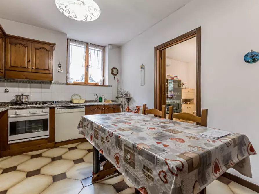 Immagine 12 di Villa in vendita  in VIA ROMENTINO 51 a Roma