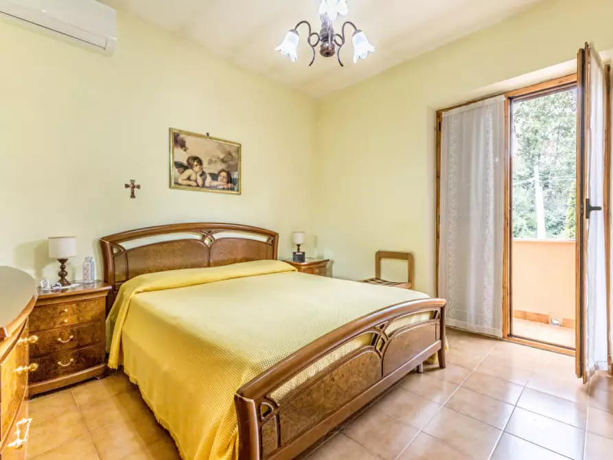 Immagine 18 di Villa in vendita  in VIA ROMENTINO 51 a Roma