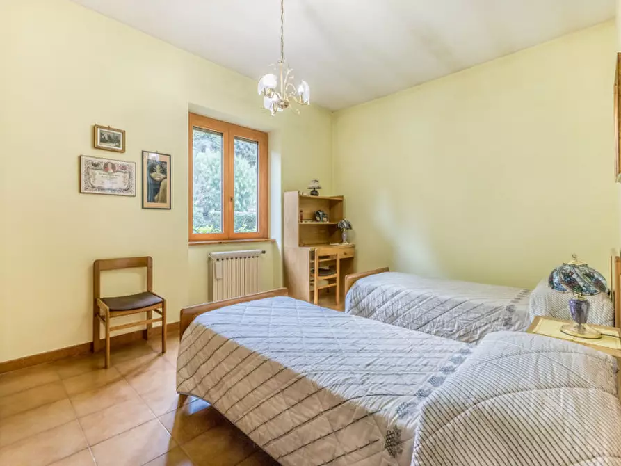 Immagine 21 di Villa in vendita  in VIA ROMENTINO 51 a Roma