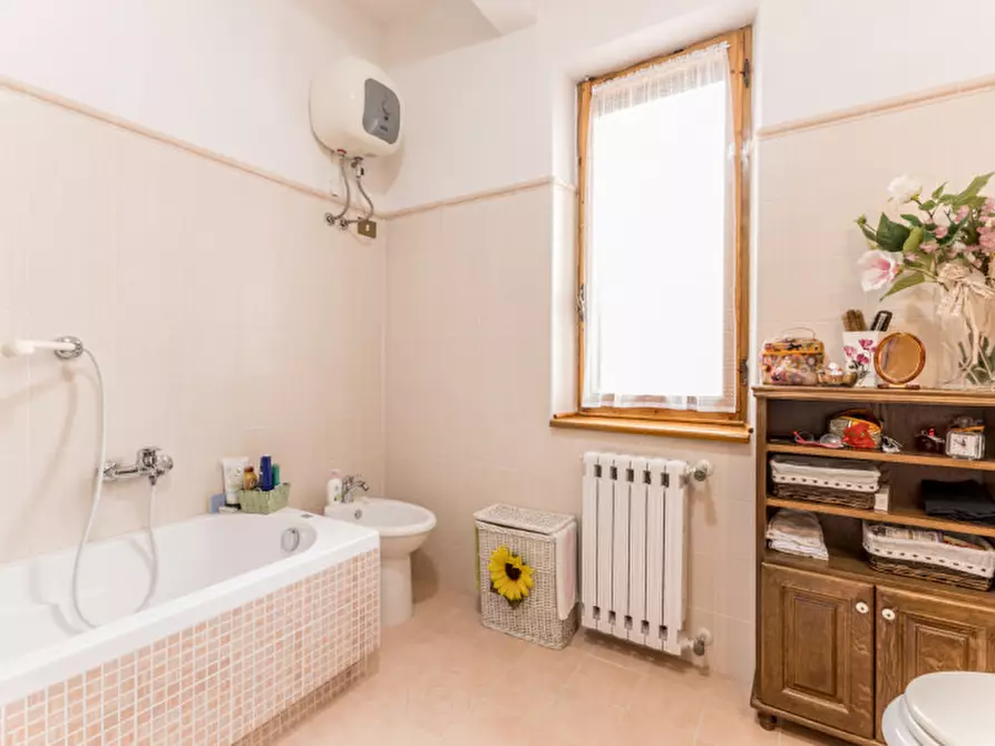 Immagine 27 di Villa in vendita  in VIA ROMENTINO 51 a Roma