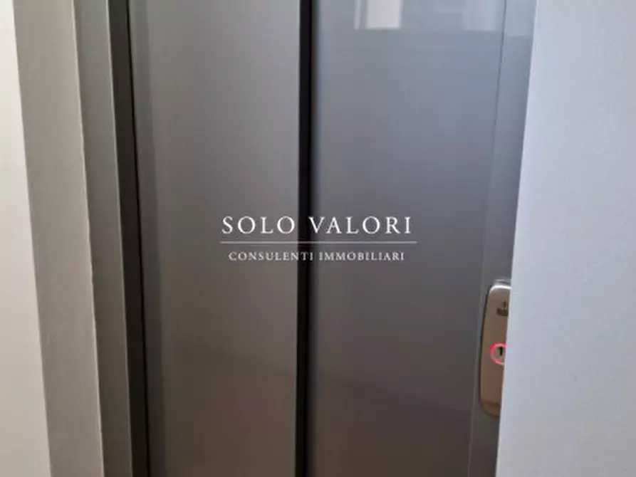 Immagine 27 di Appartamento in vendita  in Piazza Giuseppe Mazzini a Jesolo