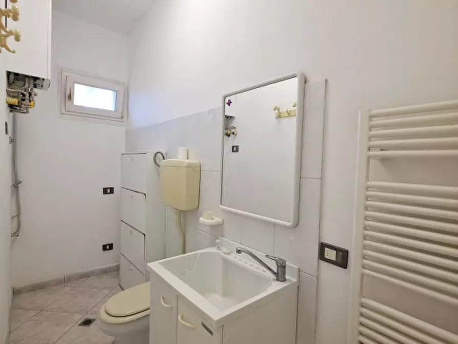 Immagine 5 di Appartamento in vendita  in viale cavalcanti a Riccione