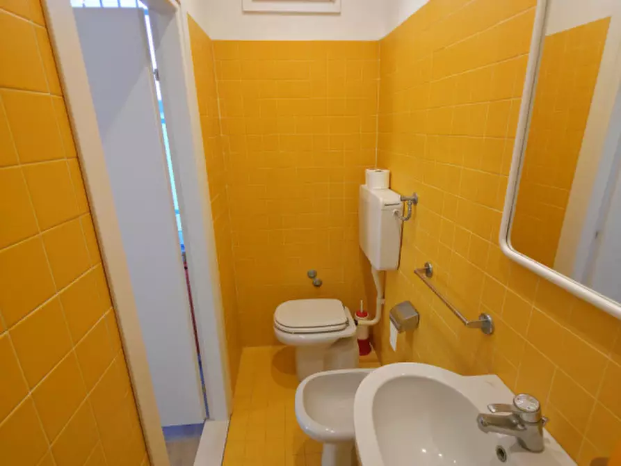 Immagine 21 di Appartamento in vendita  in viale cavalcanti a Riccione