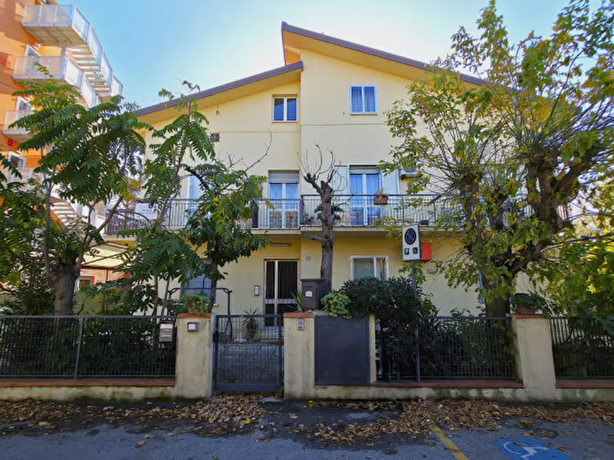 Immagine 23 di Appartamento in vendita  in viale cavalcanti a Riccione