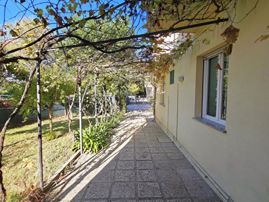 Immagine 24 di Appartamento in vendita  in viale cavalcanti a Riccione