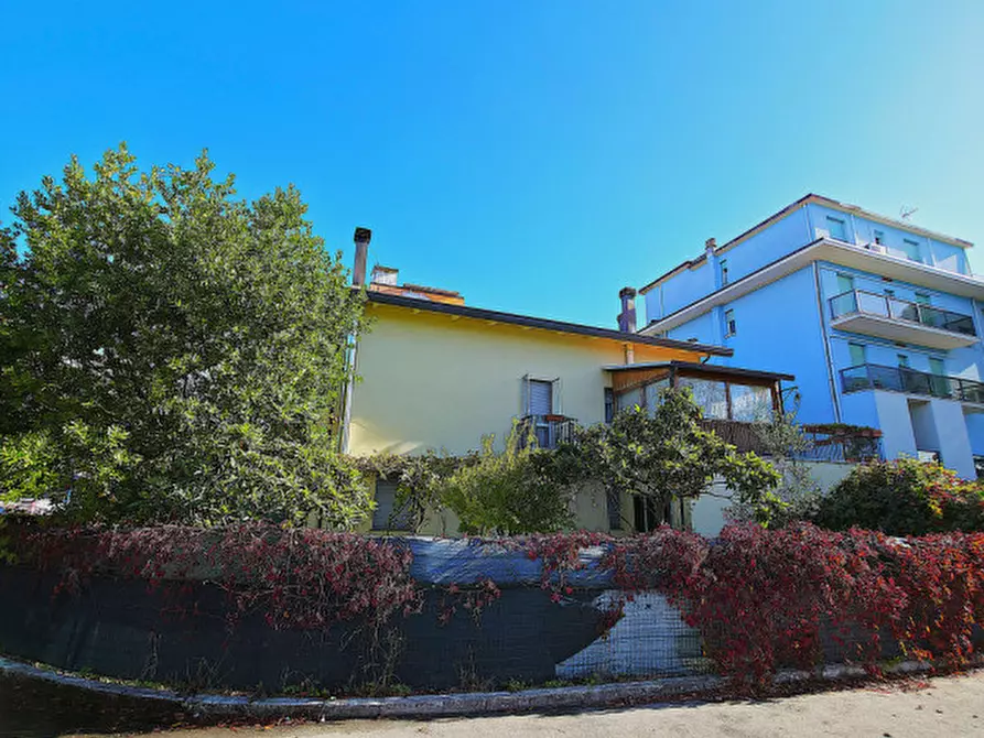 Immagine 25 di Appartamento in vendita  in viale cavalcanti a Riccione