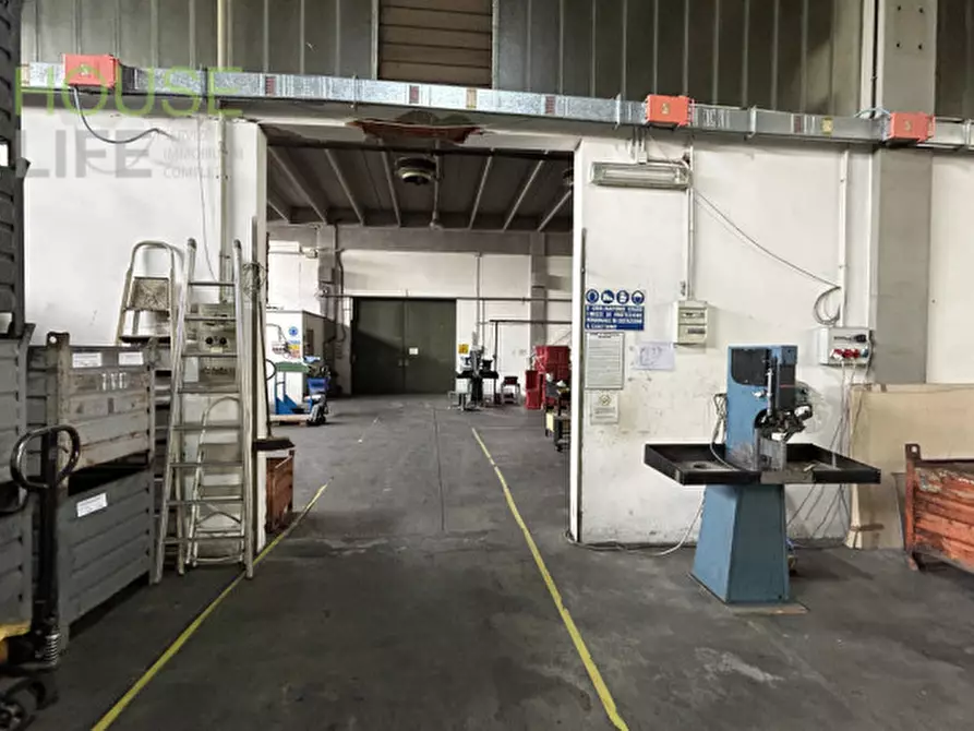 Immagine 16 di Capannone industriale in affitto  in VIA PONTARON a Caldogno