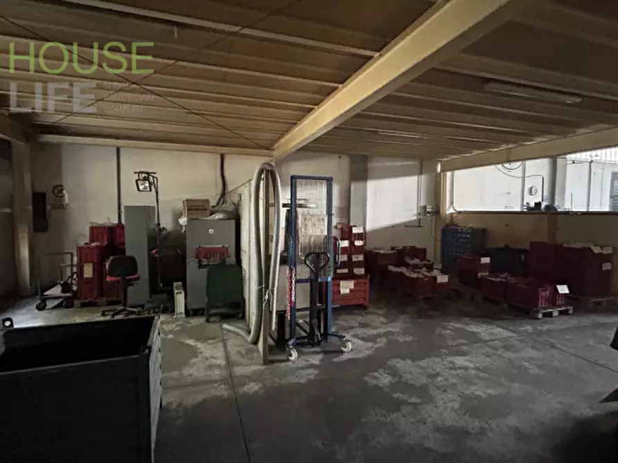 Immagine 18 di Capannone industriale in affitto  in VIA PONTARON a Caldogno