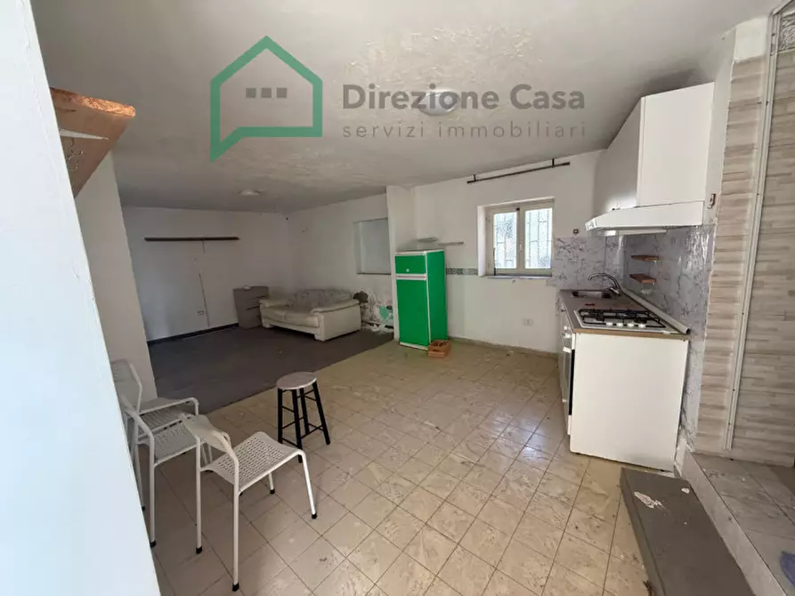 Immagine 15 di Appartamento in vendita  in Via San Cosmo fuori Porta Nolana, 4 a Napoli