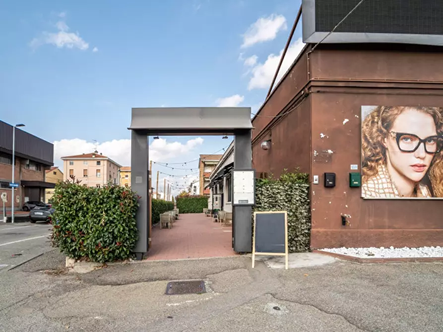 Immagine 36 di Attività commerciale in vendita  in Via Emilia Ovest a Parma