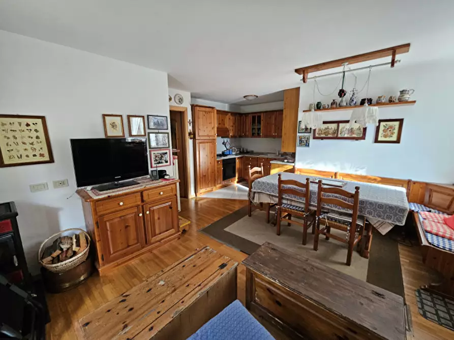 Immagine 2 di Appartamento in vendita  in Frazione San Bernardo, n.207 a Rabbi