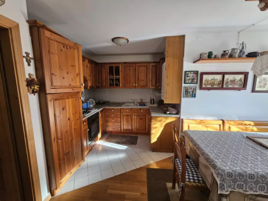 Immagine 5 di Appartamento in vendita  in Frazione San Bernardo, n.207 a Rabbi