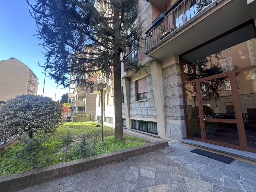 Immagine 12 di Monolocale in vendita  in Via Serrano 9 a Torino