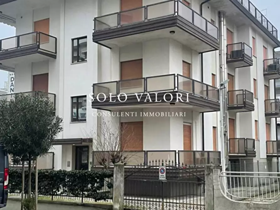 Immagine 2 di Appartamento in vendita  in Piazza Giuseppe Mazzini a Jesolo