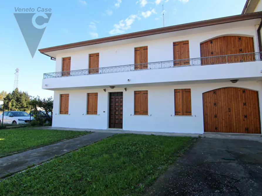 Immagine 4 di Casa indipendente in vendita  in Via Villa del Bosco a Pontelongo