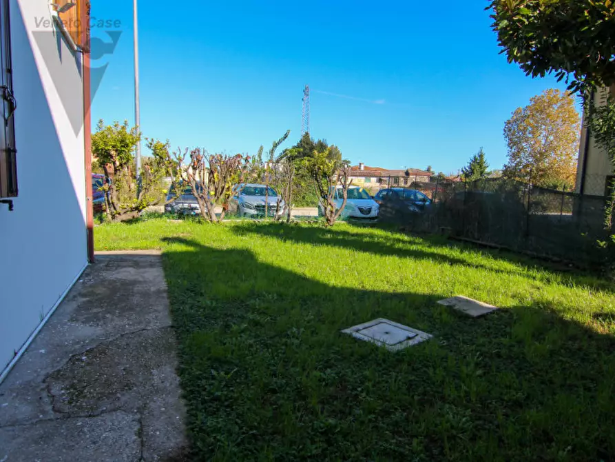 Immagine 7 di Casa indipendente in vendita  in Via Villa del Bosco a Pontelongo