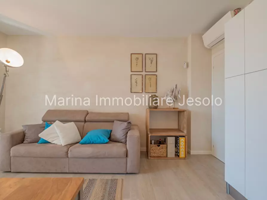 Immagine 9 di Appartamento in vendita  in Via Tagliamento a Jesolo
