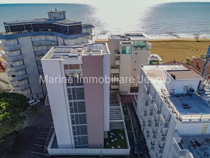 Immagine 10 di Palazzo in vendita  a Jesolo