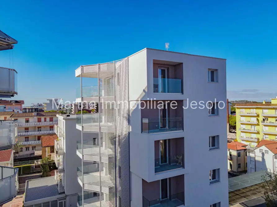 Immagine 16 di Palazzo in vendita  a Jesolo