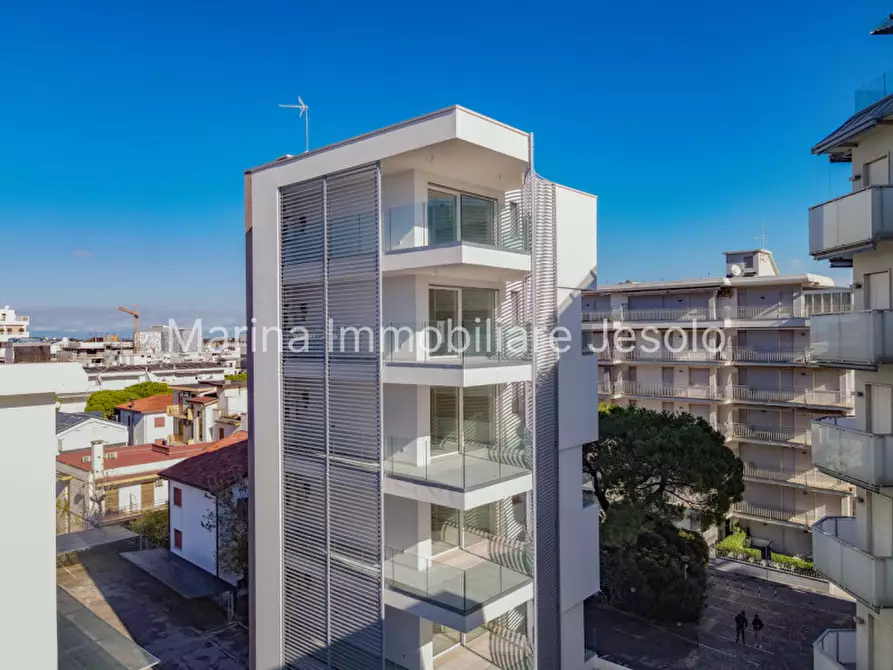 Immagine 19 di Palazzo in vendita  a Jesolo