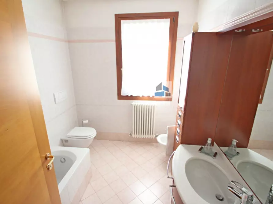 Immagine 16 di Casa indipendente in vendita  in Via Dante Alighieri a Santa Maria Di Sala