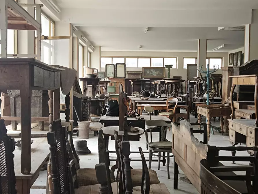 Immagine 7 di Negozio in vendita  a Casale Di Scodosia