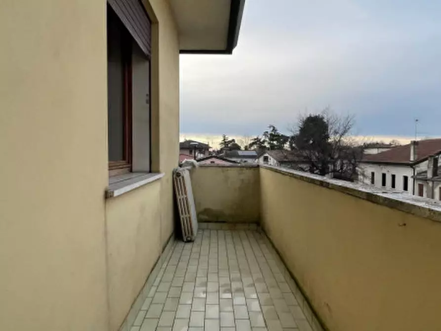 Immagine 8 di Appartamento in affitto  a Megliadino San Vitale