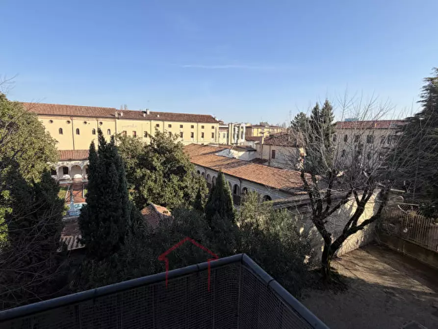 Immagine 10 di Camera in affitto  in Via Beato Pellegrino a Padova