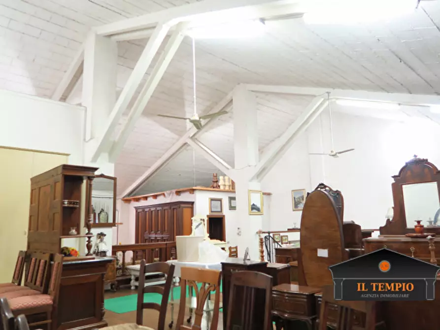 Immagine 6 di Laboratorio in vendita  in Via stradone a Torri Di Quartesolo