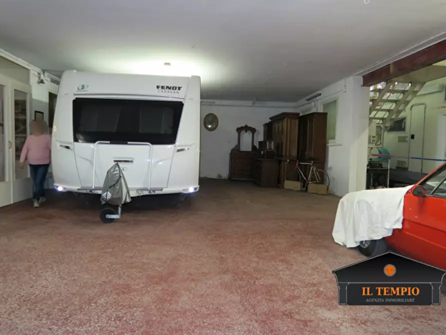 Immagine 9 di Laboratorio in vendita  in Via stradone a Torri Di Quartesolo