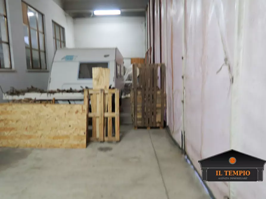 Immagine 12 di Laboratorio in vendita  in Via stradone a Torri Di Quartesolo