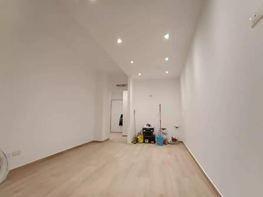 Immagine 2 di Appartamento in vendita  in Via Alessandro Volta a San Remo