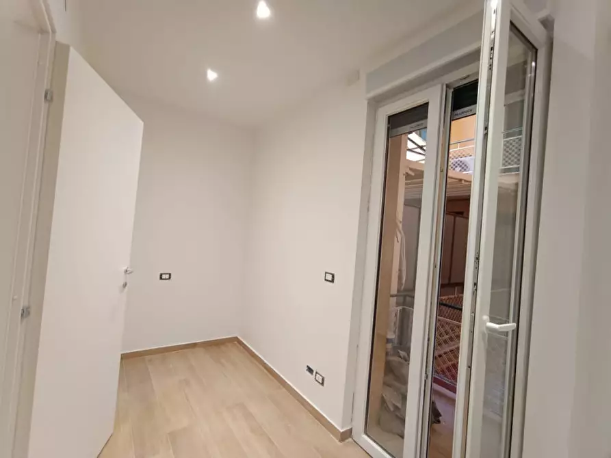 Immagine 5 di Appartamento in vendita  in Via Alessandro Volta a San Remo