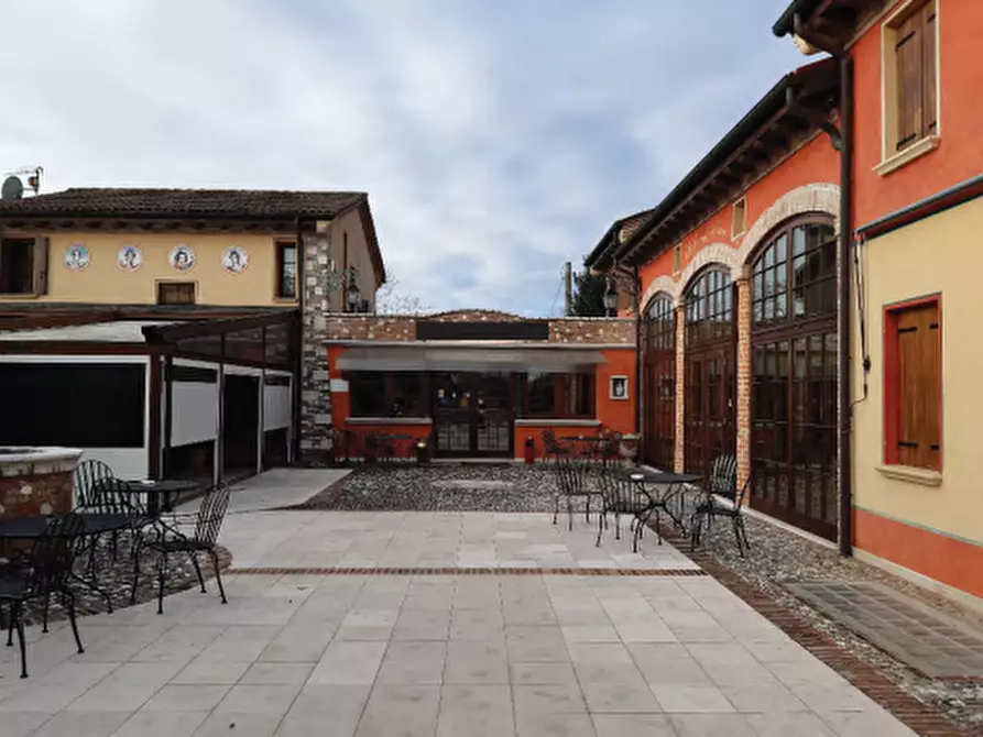 Immagine 5 di Agriturismo in vendita  in Via San Pietro, 69 a Castello Di Godego