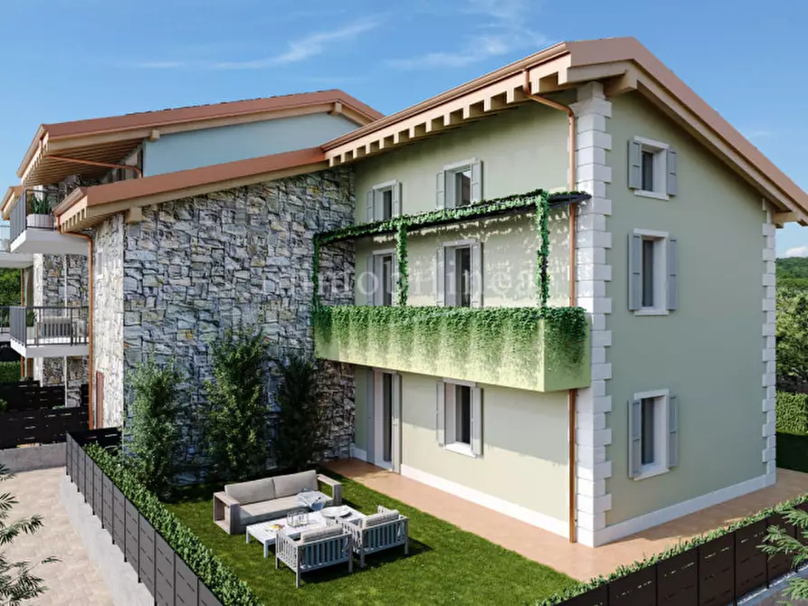 Immagine 4 di Appartamento in vendita  in Via Primo Maggio a Costermano sul Garda
