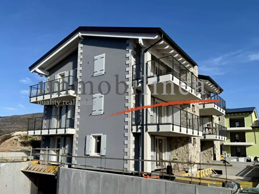 Immagine 6 di Appartamento in vendita  in Via Primo Maggio a Costermano sul Garda