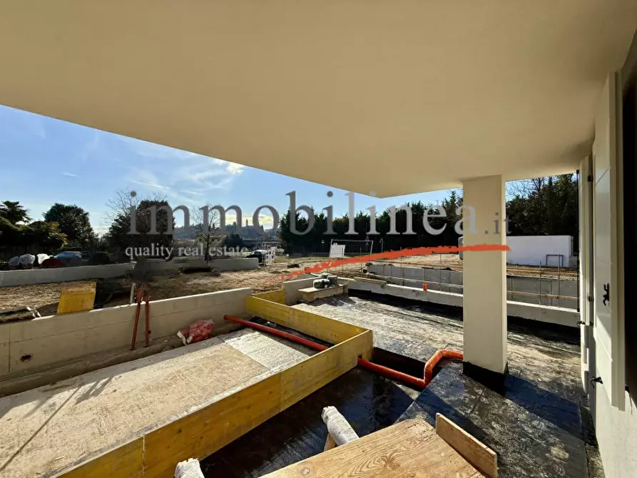 Immagine 7 di Appartamento in vendita  in Via Primo Maggio a Costermano sul Garda