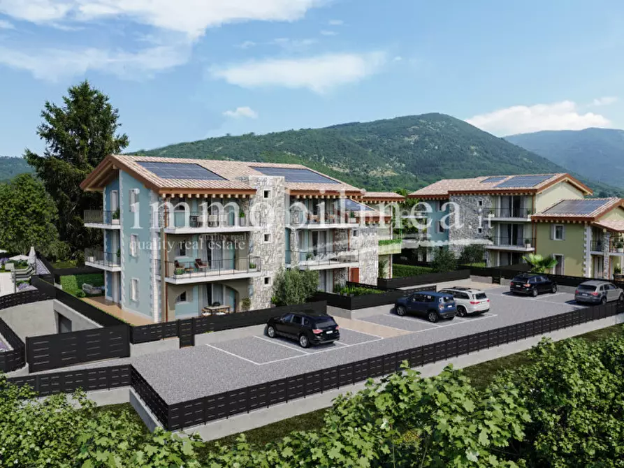 Immagine 9 di Appartamento in vendita  in Via Primo Maggio a Costermano sul Garda