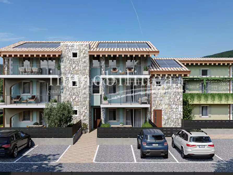 Immagine 11 di Appartamento in vendita  in Via Primo Maggio a Costermano sul Garda