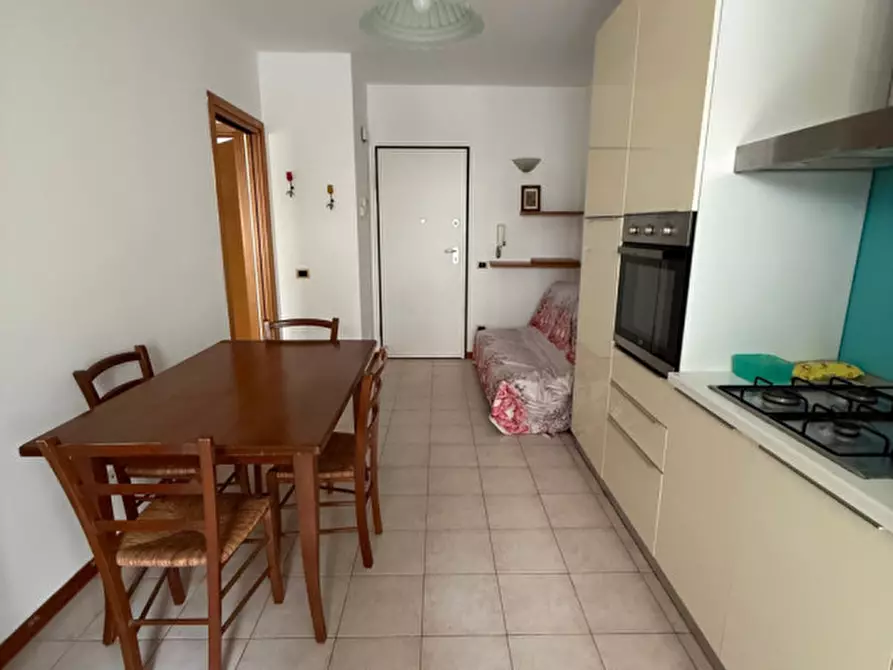 Immagine 1 di Appartamento in vendita  in Lungomare Goffredo Mameli a Senigallia